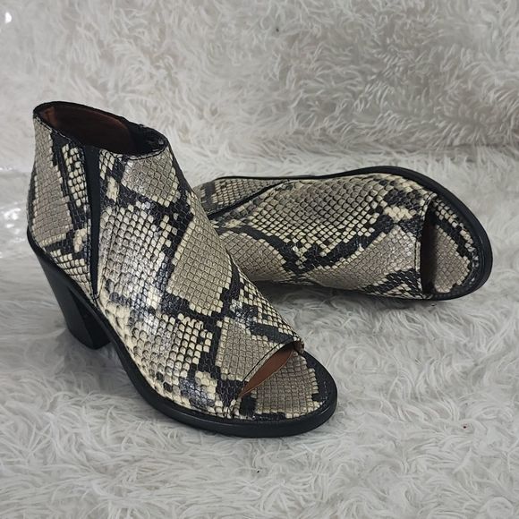 Aquatalia Shoes - Aquatalia Roccia Printed Snakeskin Leather PeepToe Booties